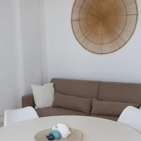 Cycladic With Hot Tub Holiday home