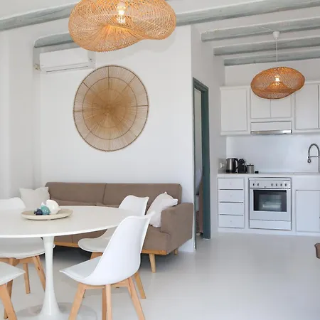 Cycladic With Hot Tub Holiday home