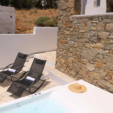 Cycladic With Hot Tub